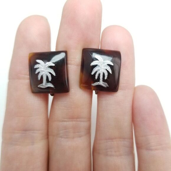 Vintage Palm Tree Design Square Screw Back Clip On Earrings, Retro Tropical - Picture 5 of 6
